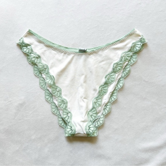 Body mates by Maidenform Sage Green Lace Trim Panties - - Picture 1 of 4